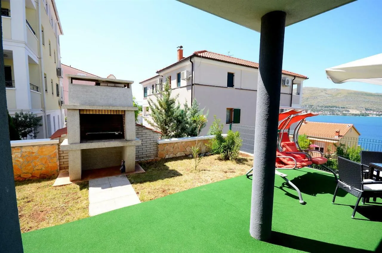 Apartments Maja Donji Okrug